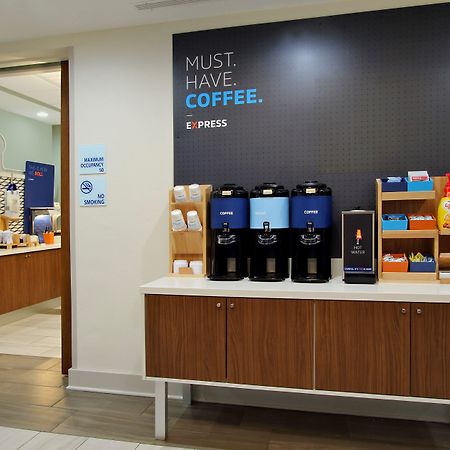 Holiday Inn Express Morgantown By Ihg Extérieur photo